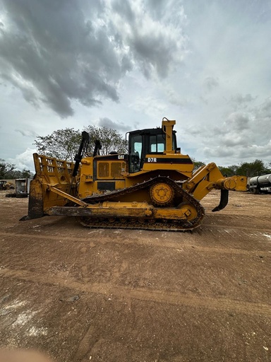 [.0879] Tractor D7R 